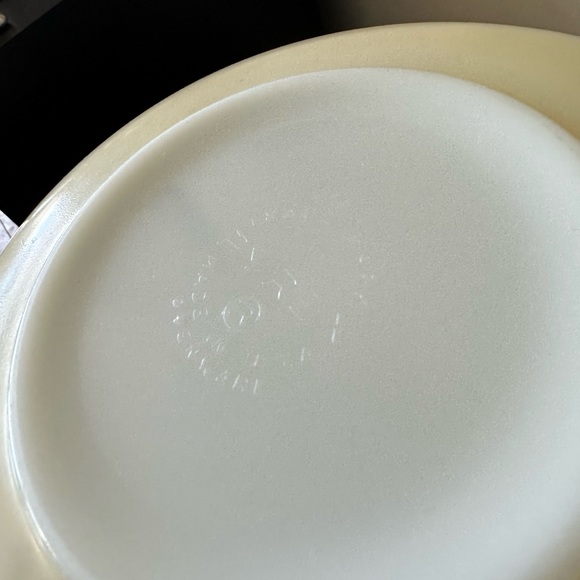 1959 Pyrex Vintage Gold Branch 2 Quart Casserole Dish and Lid - Picture 10 of 10